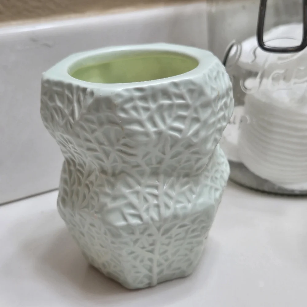 Anthropologie Seagrass & Cucumber Pastel Mint Green Candle